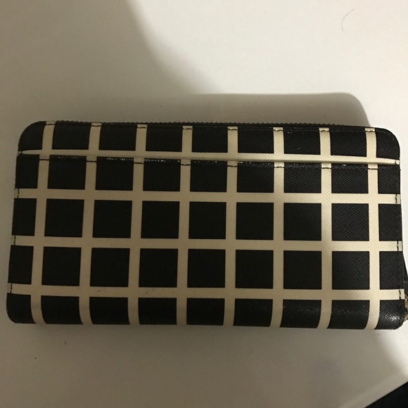 Kate Spade Wallet (Neda Laurel Way Printed Check) - Picture 2 of 3